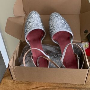 Latin dance shoes, silver sparkle with ankle strap